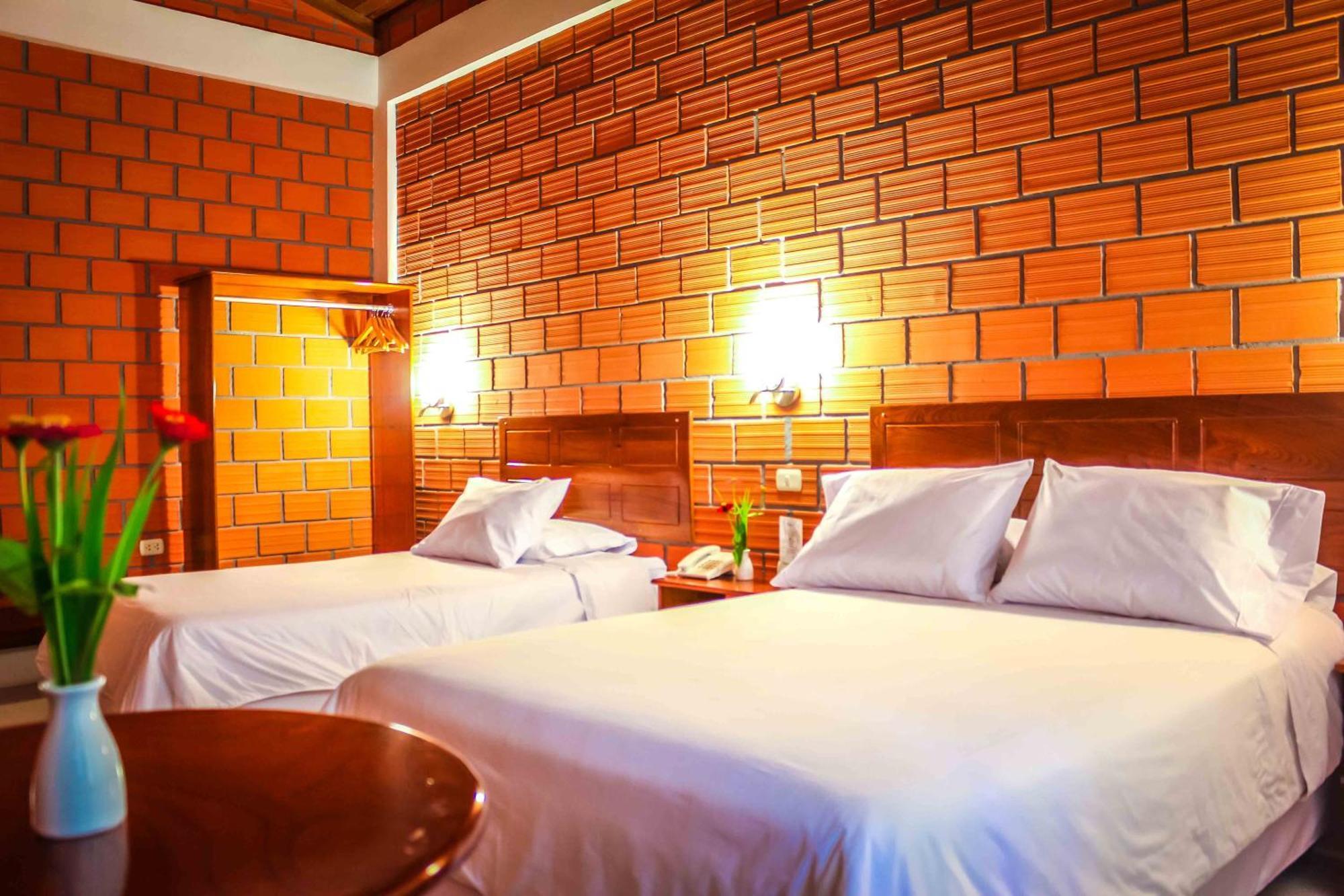 Altavista Casahotel - Asociado Casa Andina โมโยบัมบา ภายนอก รูปภาพ